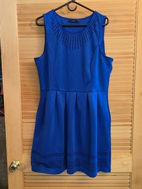 Apt. 9 Royal Blue Sleeveless Pleated Mini Dress with Laser-Cut Details